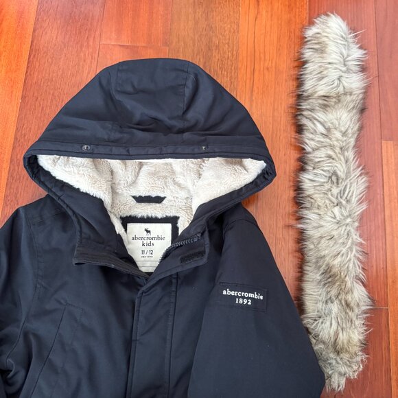 Abercrombie & Fitch Kids (Boys) Black Ultimate Parka (Size 11/12) - Picture 12 of 13